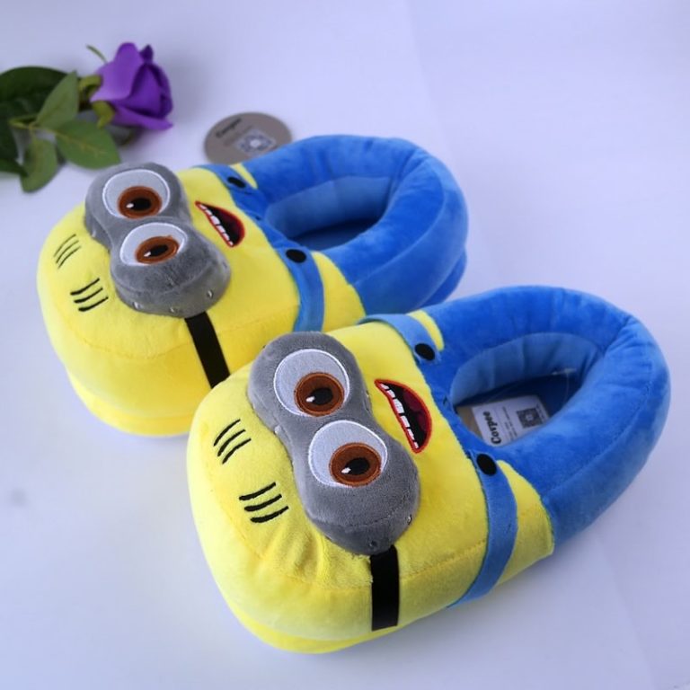 Minion Figure Slippers - Kid Loves Toys